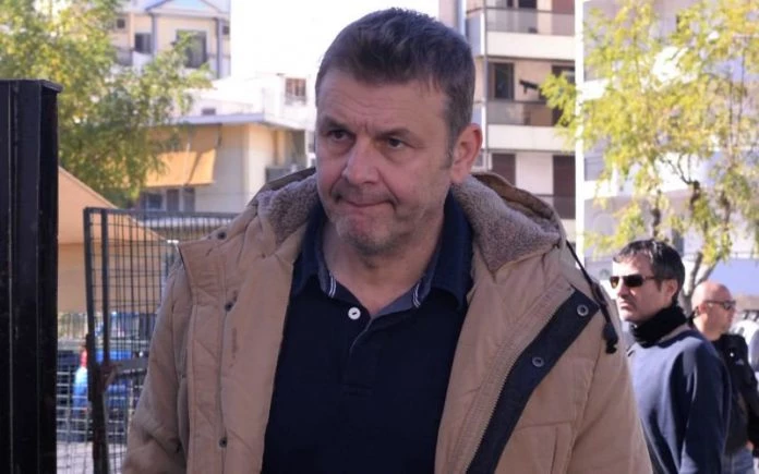 Γκλέτσος σε Τσίπρα για το Βόρεια Μακεδονία: «Δέχεστε να αλλάξουμε επίθετα»;